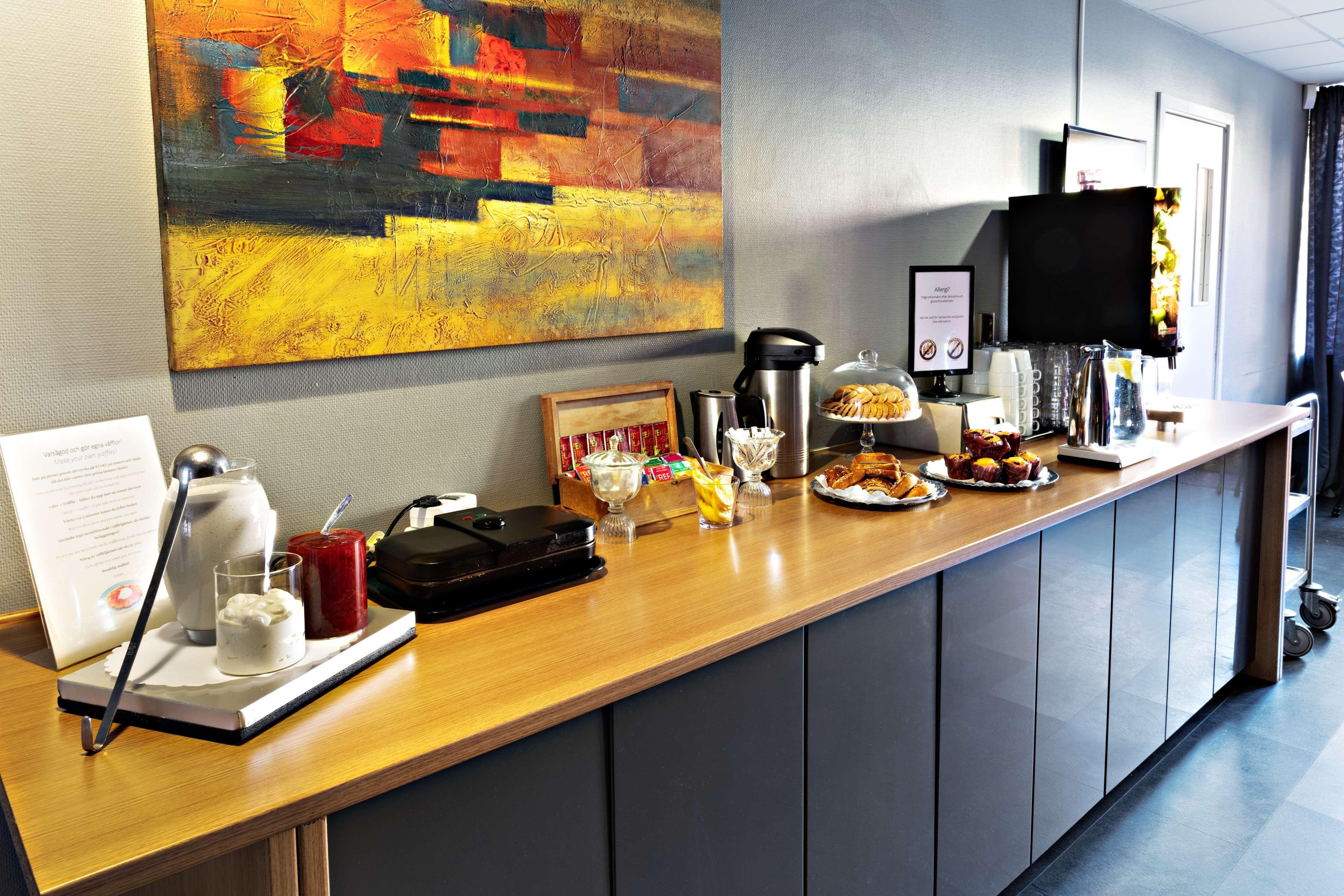Hotel Western Arena 3*