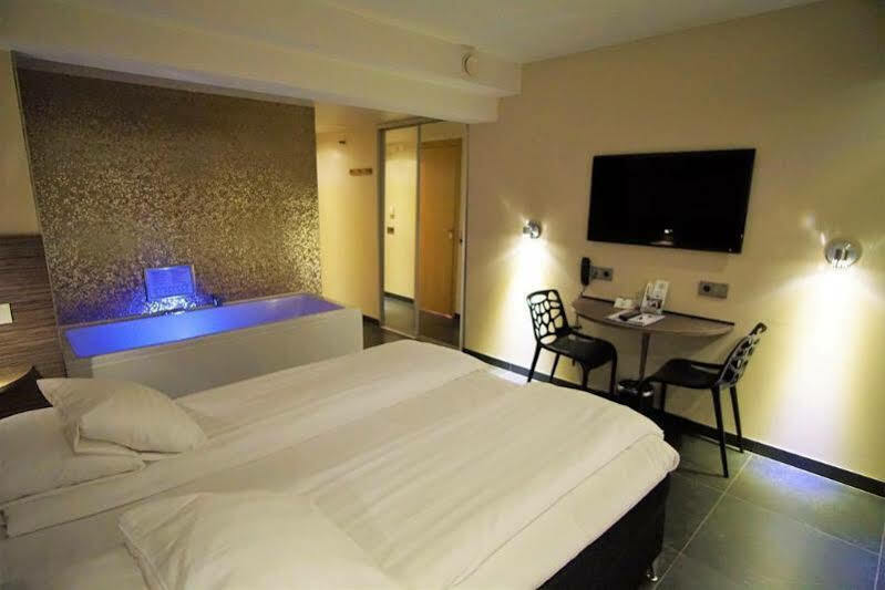 Hotel Western Arena
