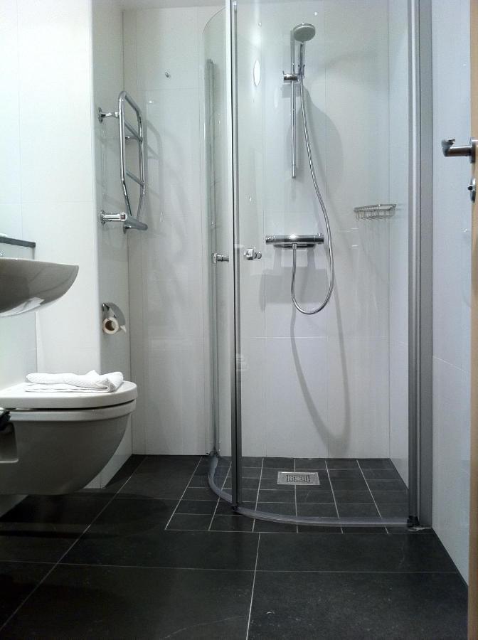 Western Arena Hotel 3*